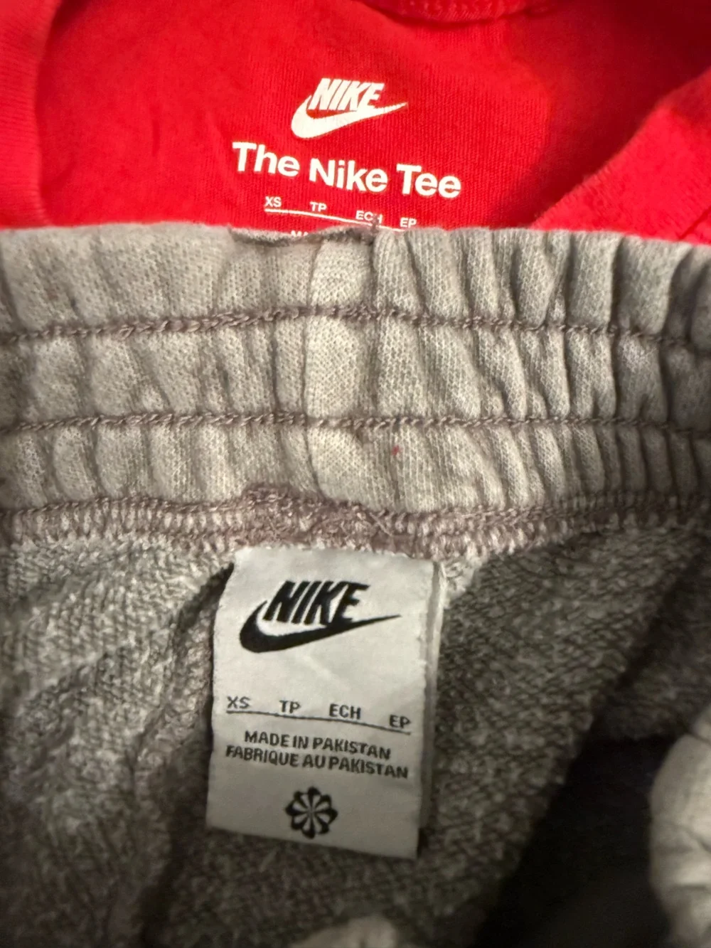 NIKE 2pc Boys Set Size XS (5-6)
